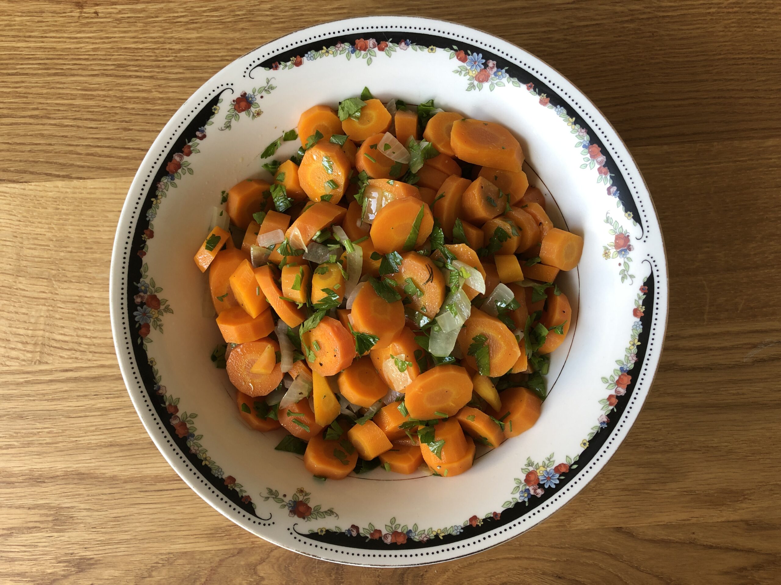 Karottensalat nach Uromas Rezept – Regionalkollektiv